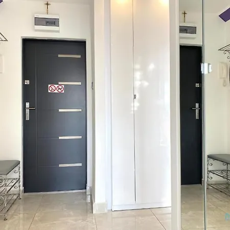 Violet - 10 Min To Old Town Gdansk,pkp & Shopping Mall Apartamento