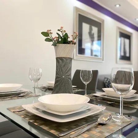 Apartment Violet - 10 Min To Old Town Gdansk,pkp & Shopping Mall